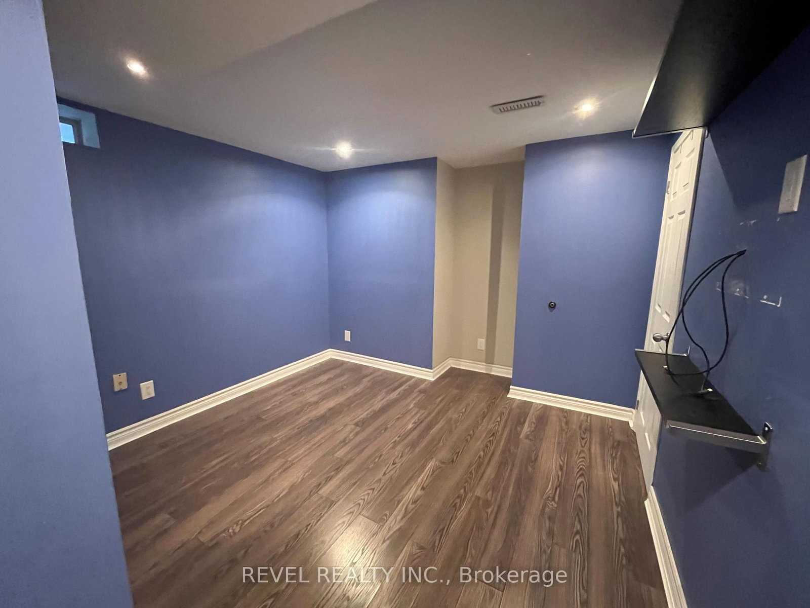 Detached House for lease at Basement-194 Willowbrook Drive, Whitby, Ontario, L1R 3C3 - Pringle Creek - MLS: E12804542