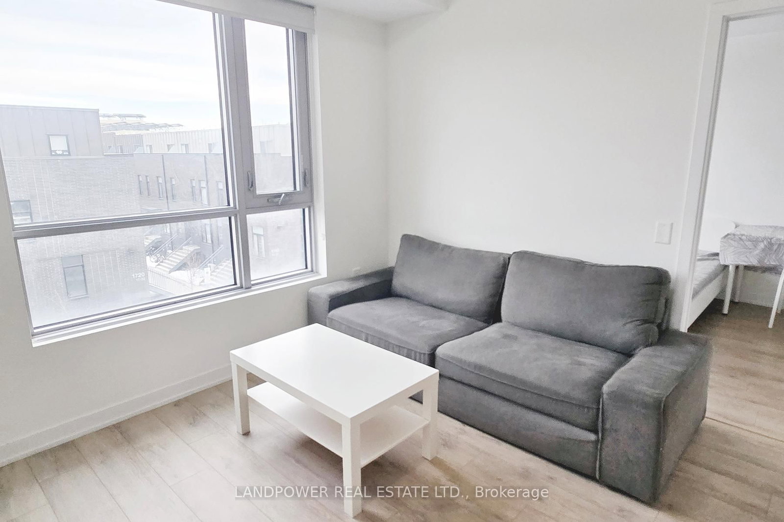 1800 Simcoe Street N, Unit 313 - Photo 25