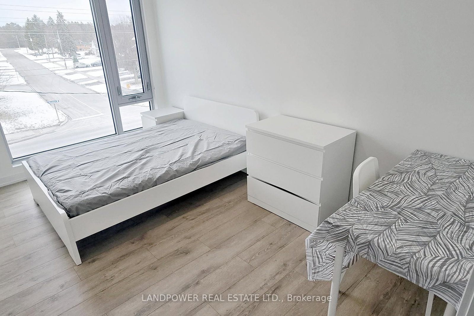 1800 Simcoe Street N, Unit 313 - Photo 35