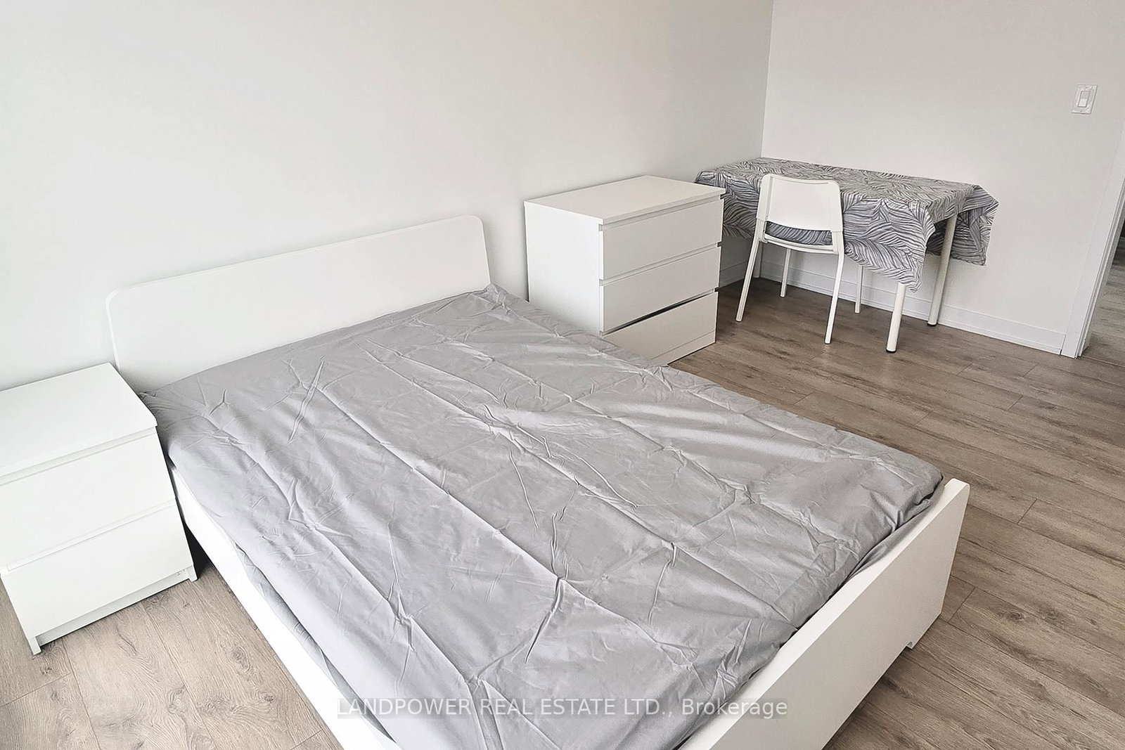 1800 Simcoe Street N, Unit 313 - Photo 36