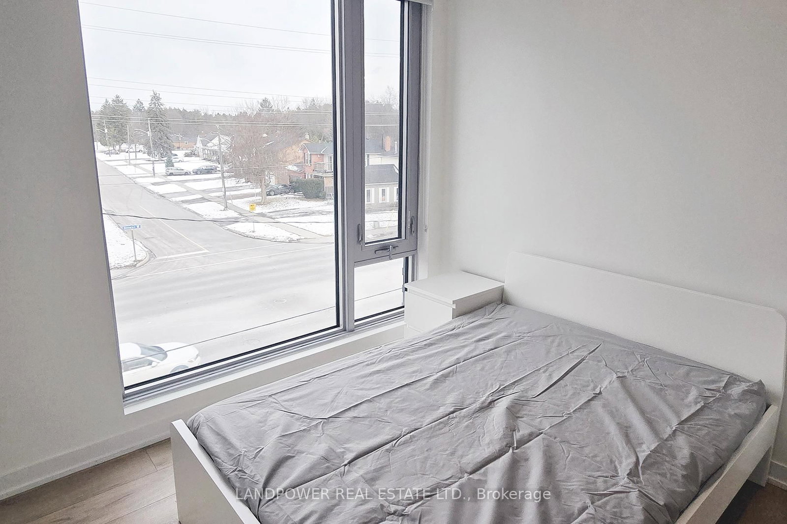1800 Simcoe Street N, Unit 313 - Photo 37