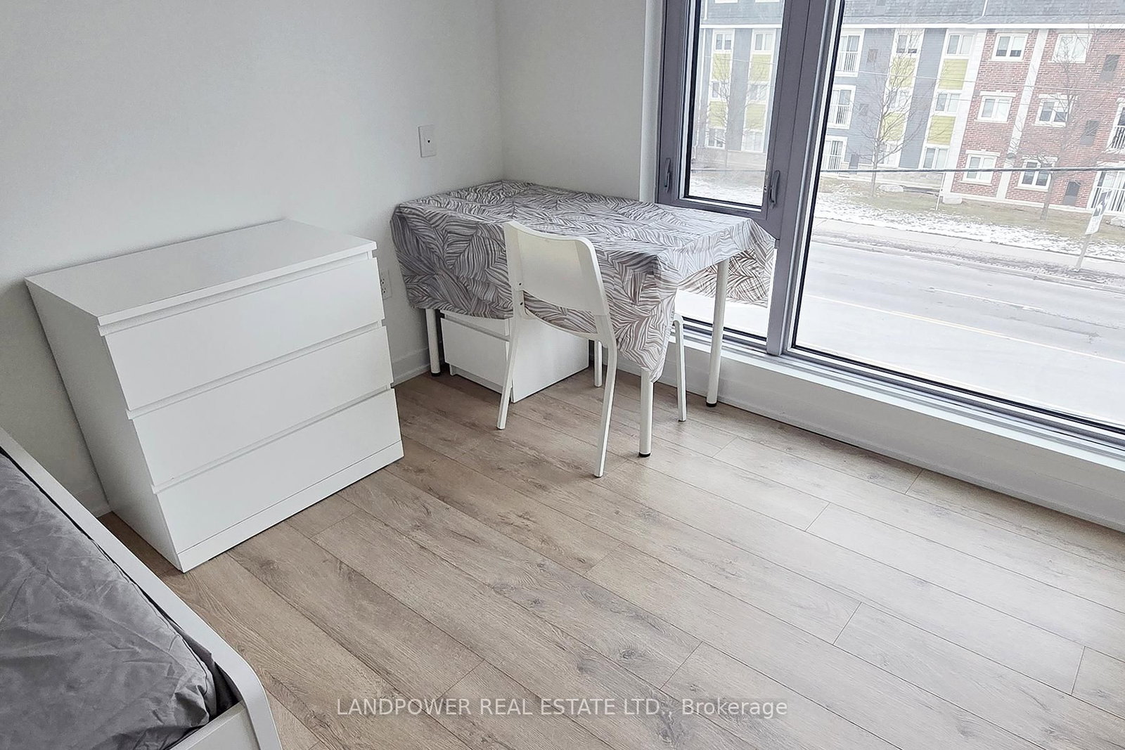 1800 Simcoe Street N, Unit 313 - Photo 41