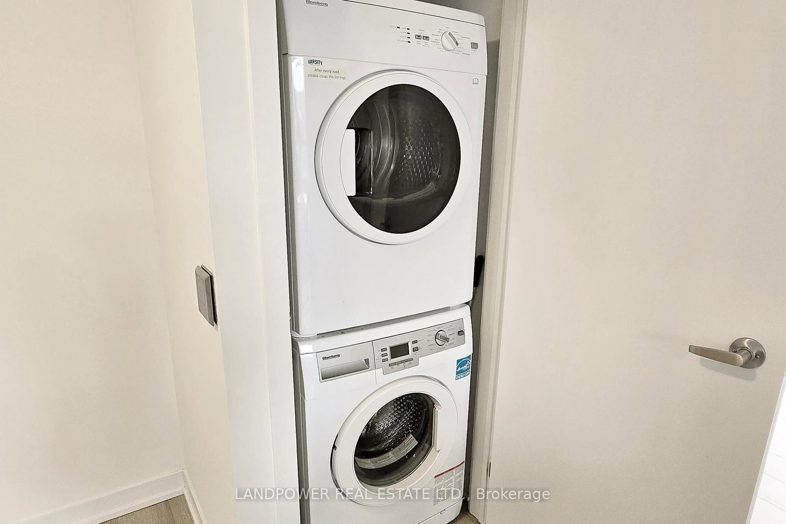 1800 Simcoe Street N, Unit 313 - Photo 45