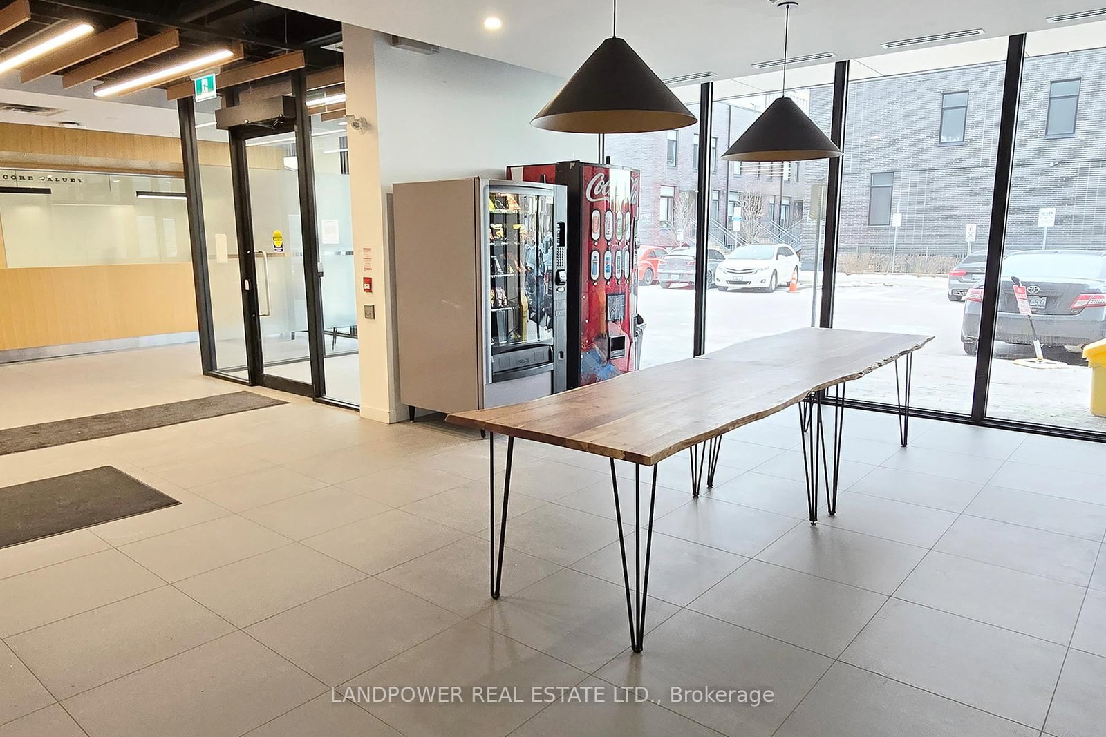 1800 Simcoe Street N, Unit 313 - Photo 7