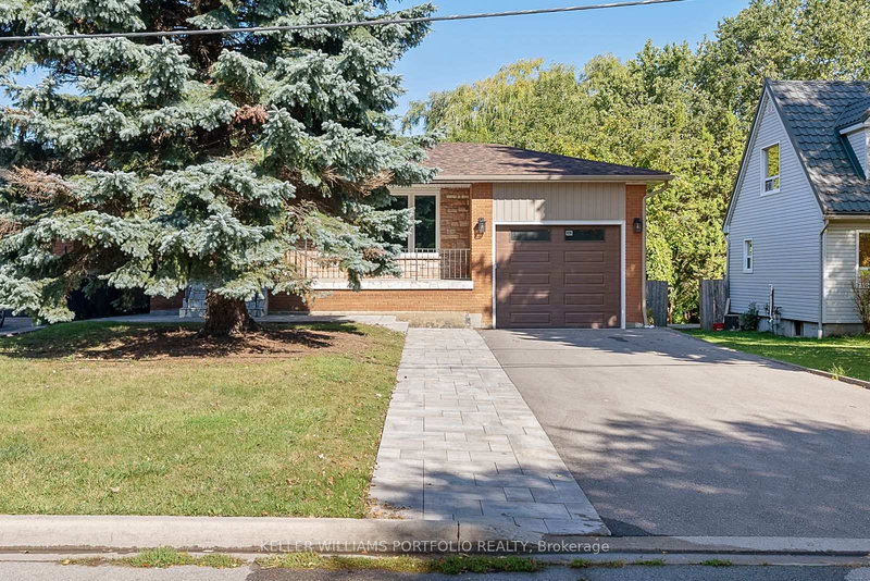 Upper - 32 Gatesview Ave, Toronto, M1J 3G5 | Image 2