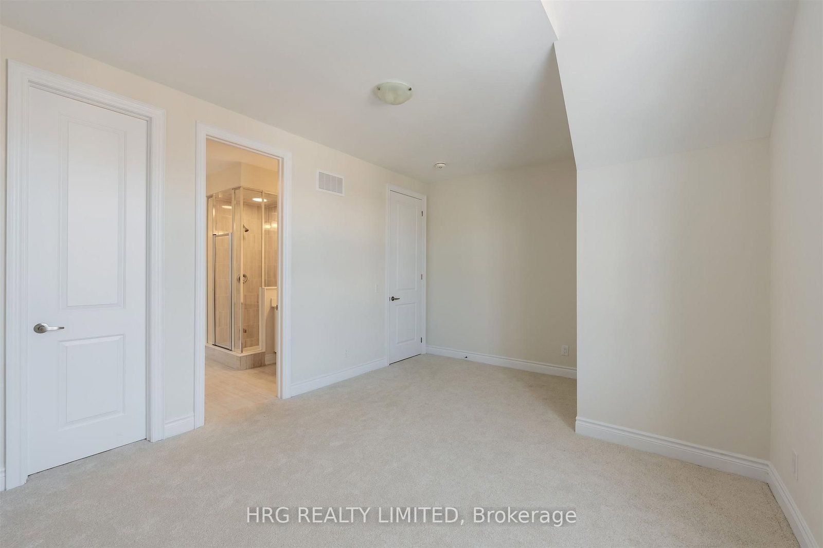 Detached House for sale at 13 Brabin Circle, Whitby, Ontario, L1P 0C1 - Rural Whitby - MLS: E12805934