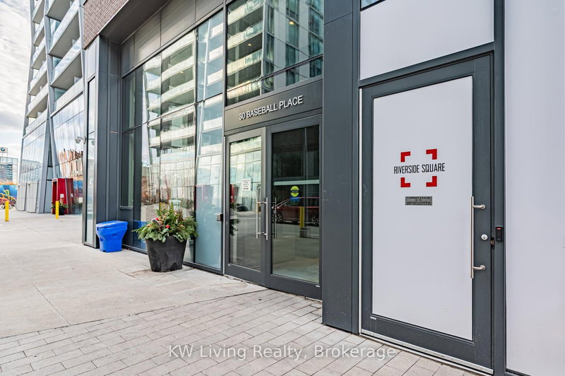 425 - 30 Baseball Pl, Toronto, M4M 0E8 | Image 2