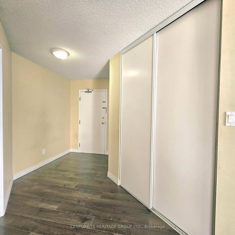 304 - 80 Alton Towers Circ, Toronto, M1V 5E8 | Image 3