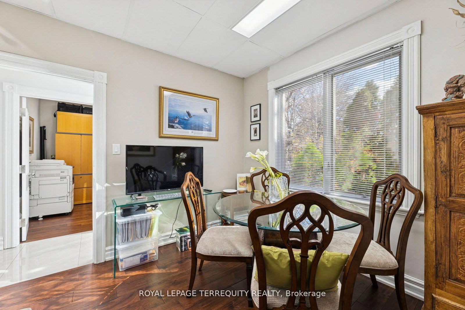 567 Kingston Road W - Photo 20