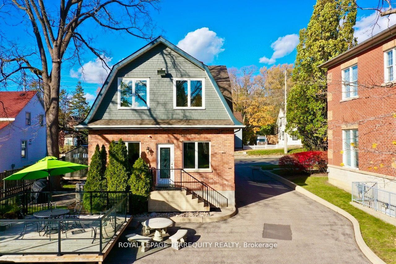 567 Kingston Road W - Photo 43