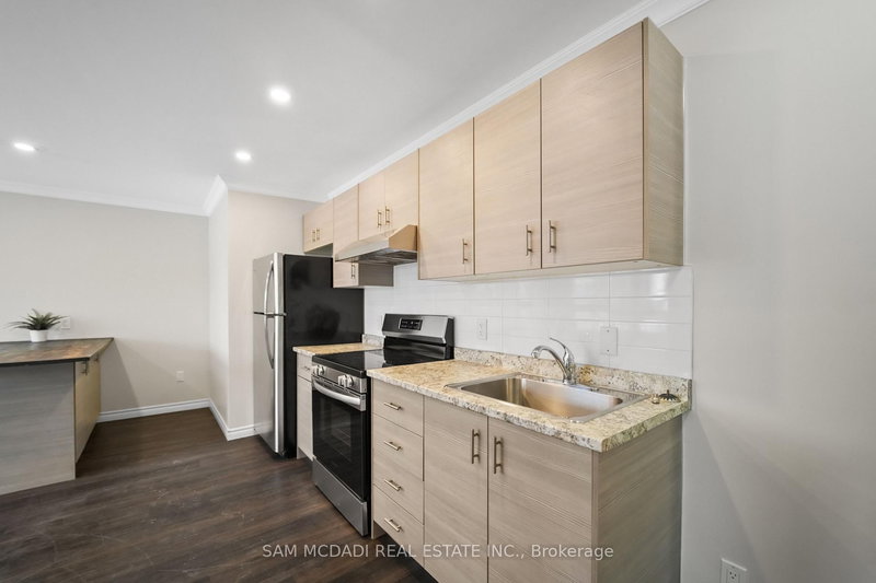 8 - 130 King St E, Clarington, L1C 1N7 | Image 3