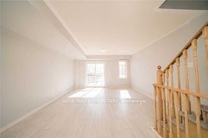 86/106 - 86 Aquatic Ballet Path, Oshawa, L1L 0K6 | Image 3