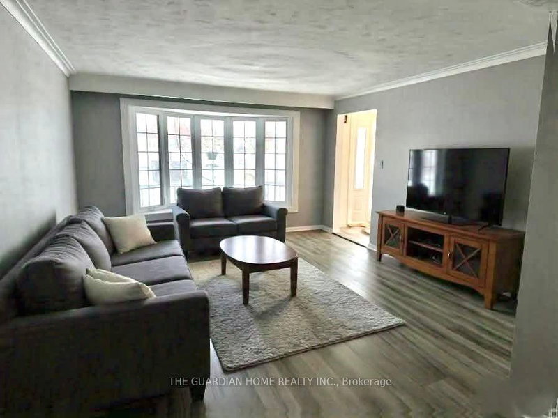 816 Meadowvale Rd, Toronto, M1C 1T3 | Image 2