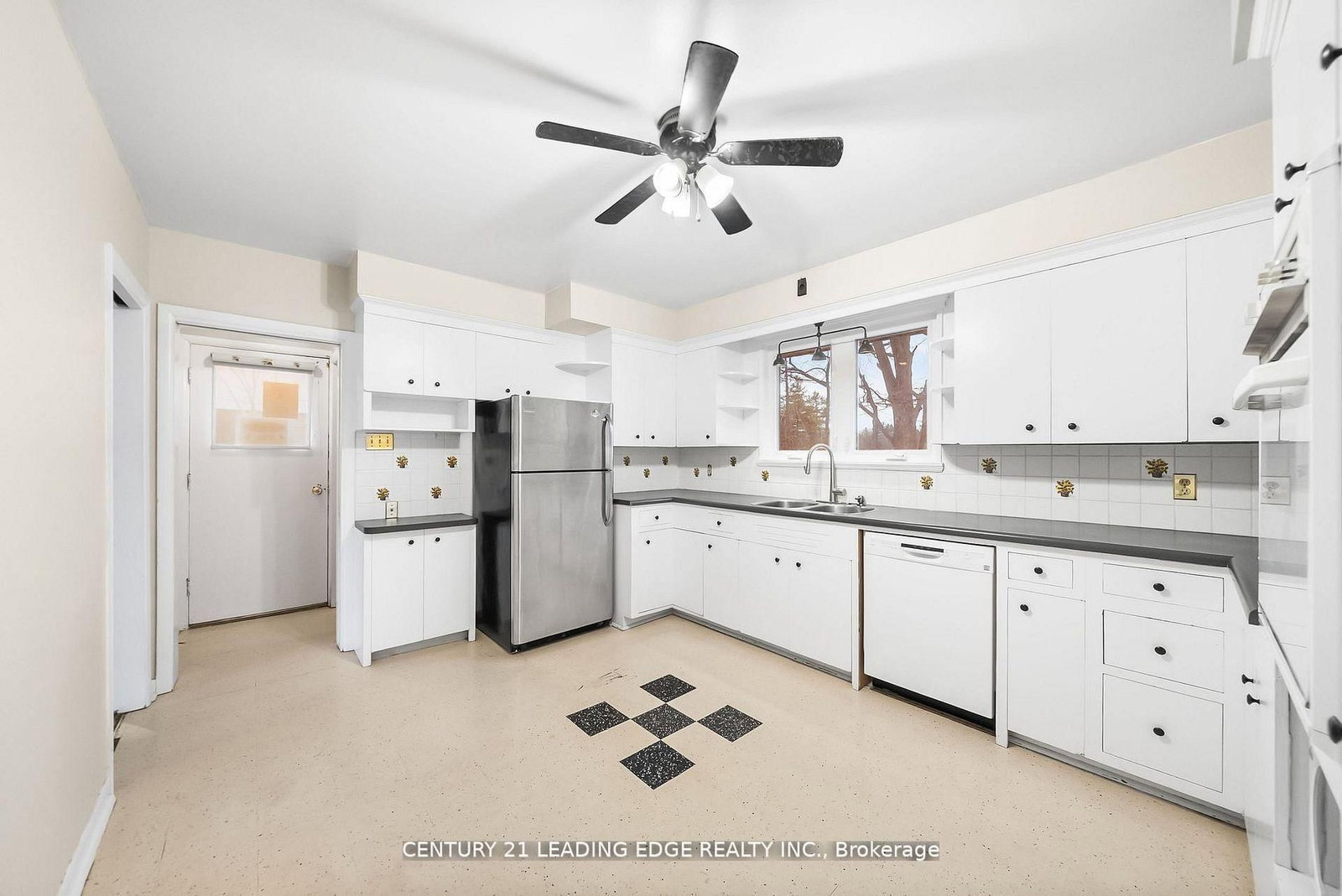 Detached House for lease at 541 Rouge Hills Drive, Toronto, Ontario, M1C 2Z9 - Rouge E10 - MLS: E12808760