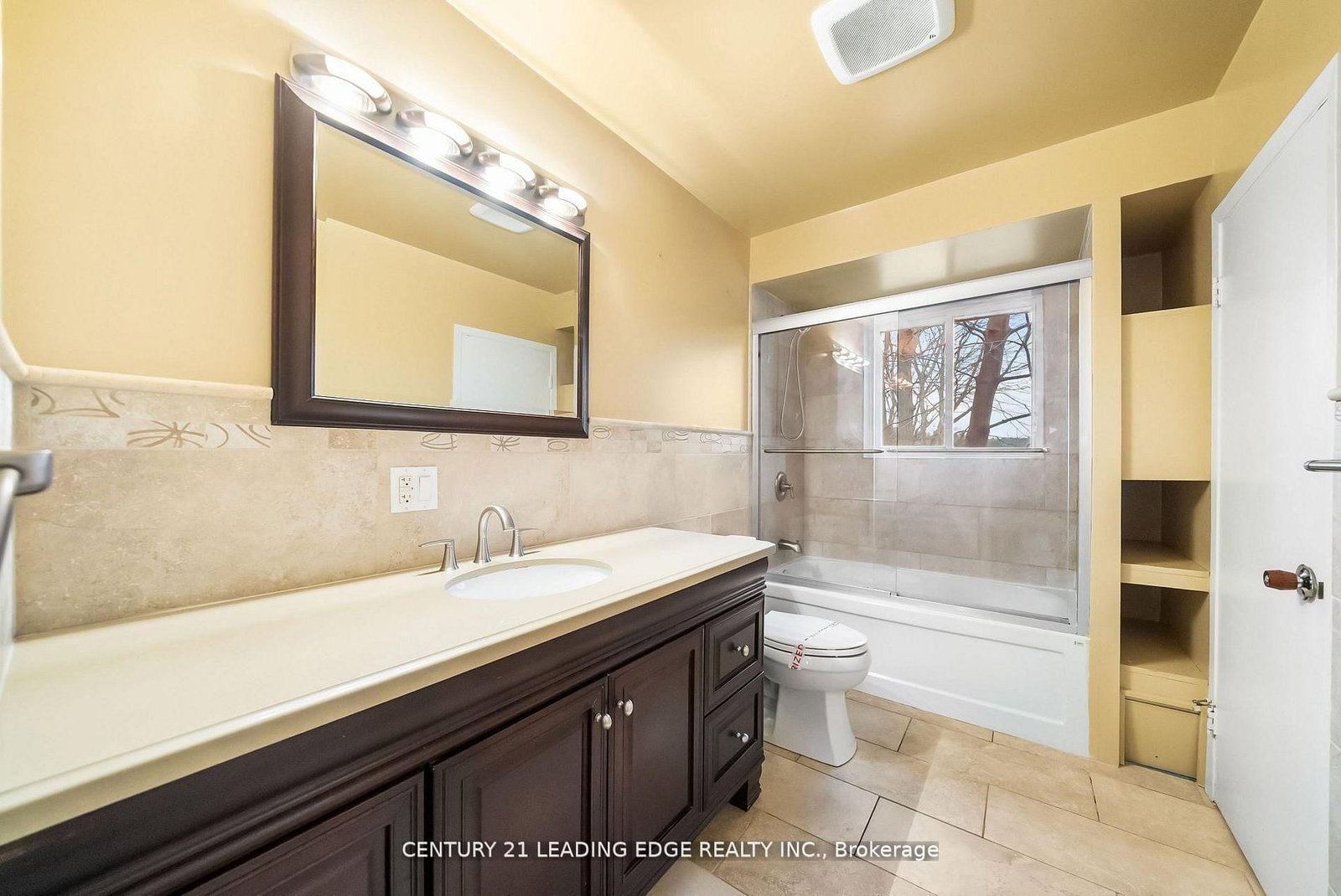 Detached House for lease at 541 Rouge Hills Drive, Toronto, Ontario, M1C 2Z9 - Rouge E10 - MLS: E12808760