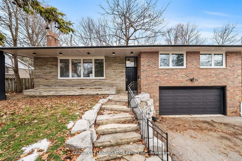 541 Rouge Hills Dr, Toronto, M1C 2Z9 | Image 2