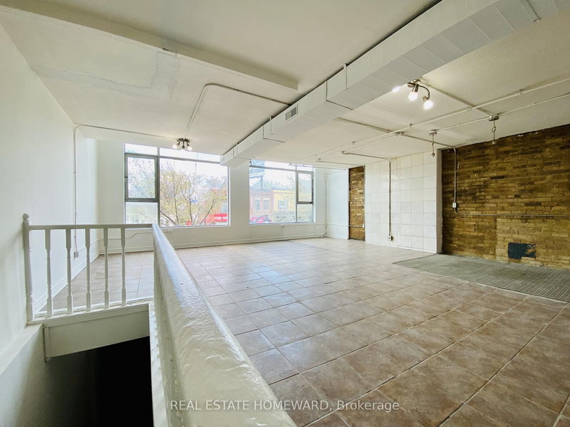 493A Danforth Ave, Toronto, M4K 1P5 | Image 3