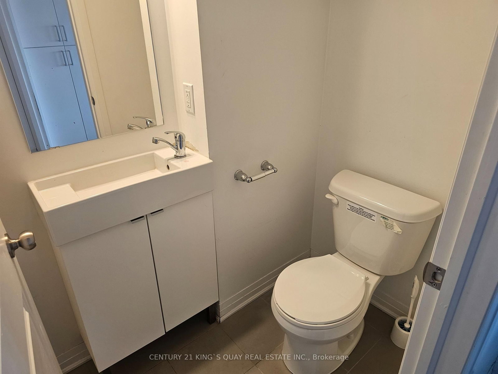 1900 Simcoe Street N, Unit 523 - Photo 20