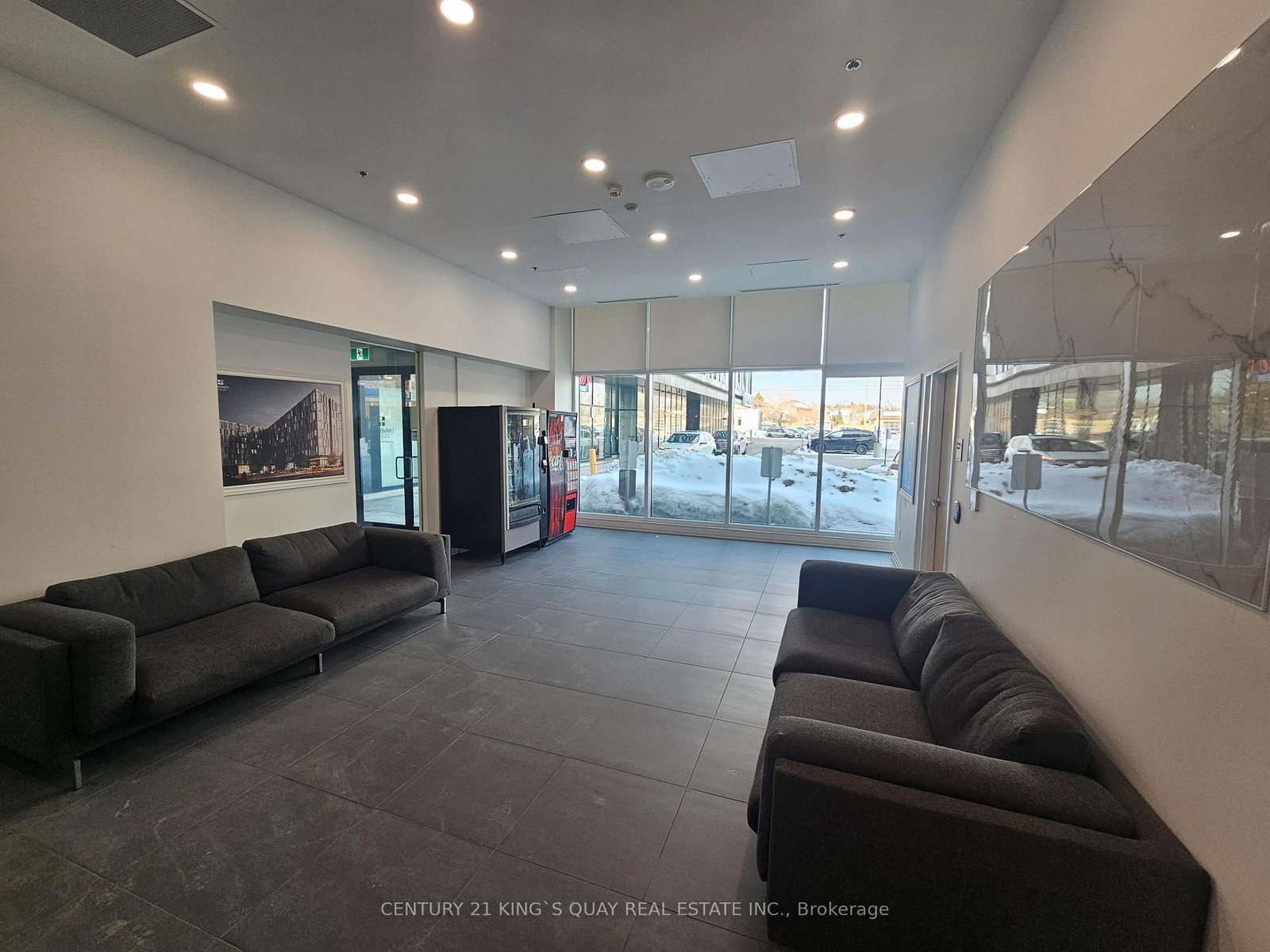 1900 Simcoe Street N, Unit 523 - Photo 30