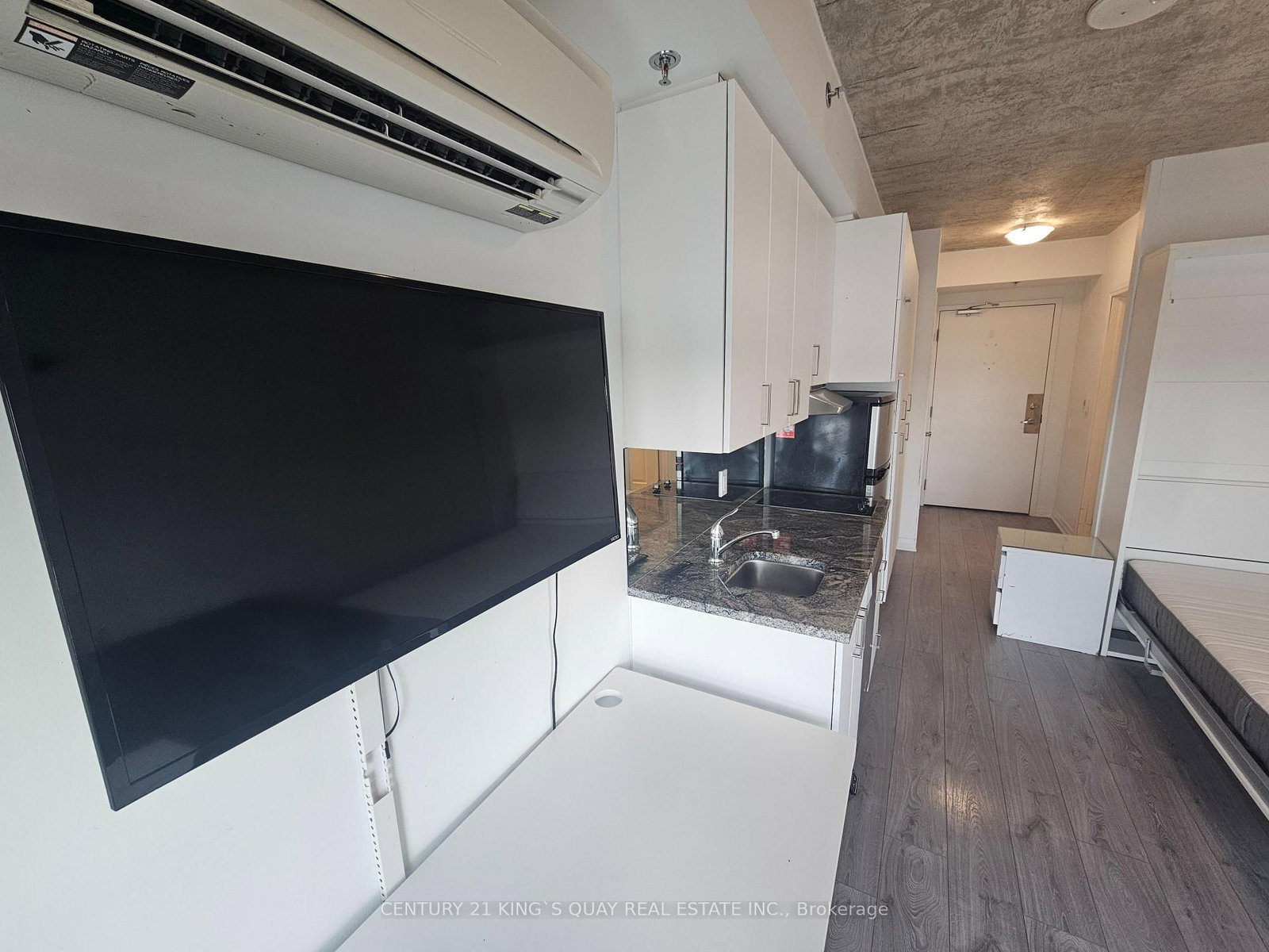 1900 Simcoe Street N, Unit 523 - Photo 6