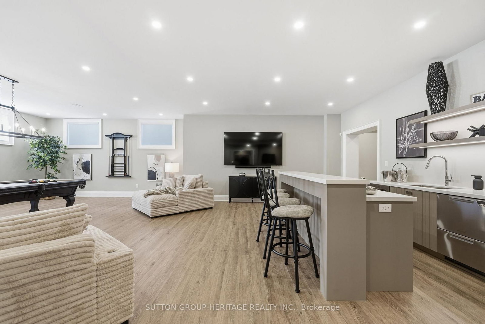 18 Dexshire Drive - Photo 39