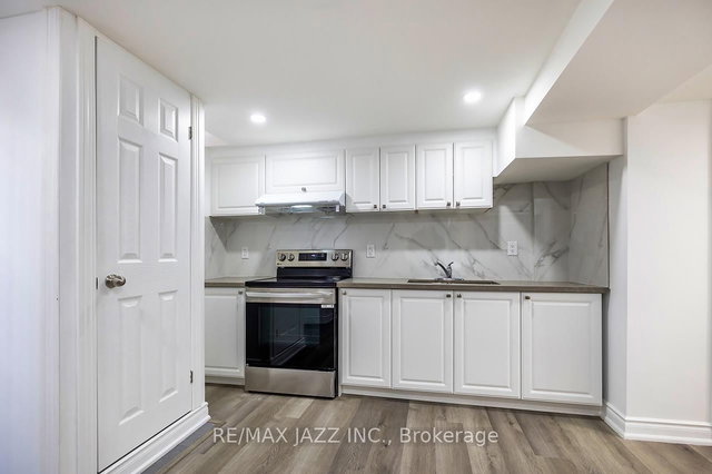 2003 Cedarwood Court