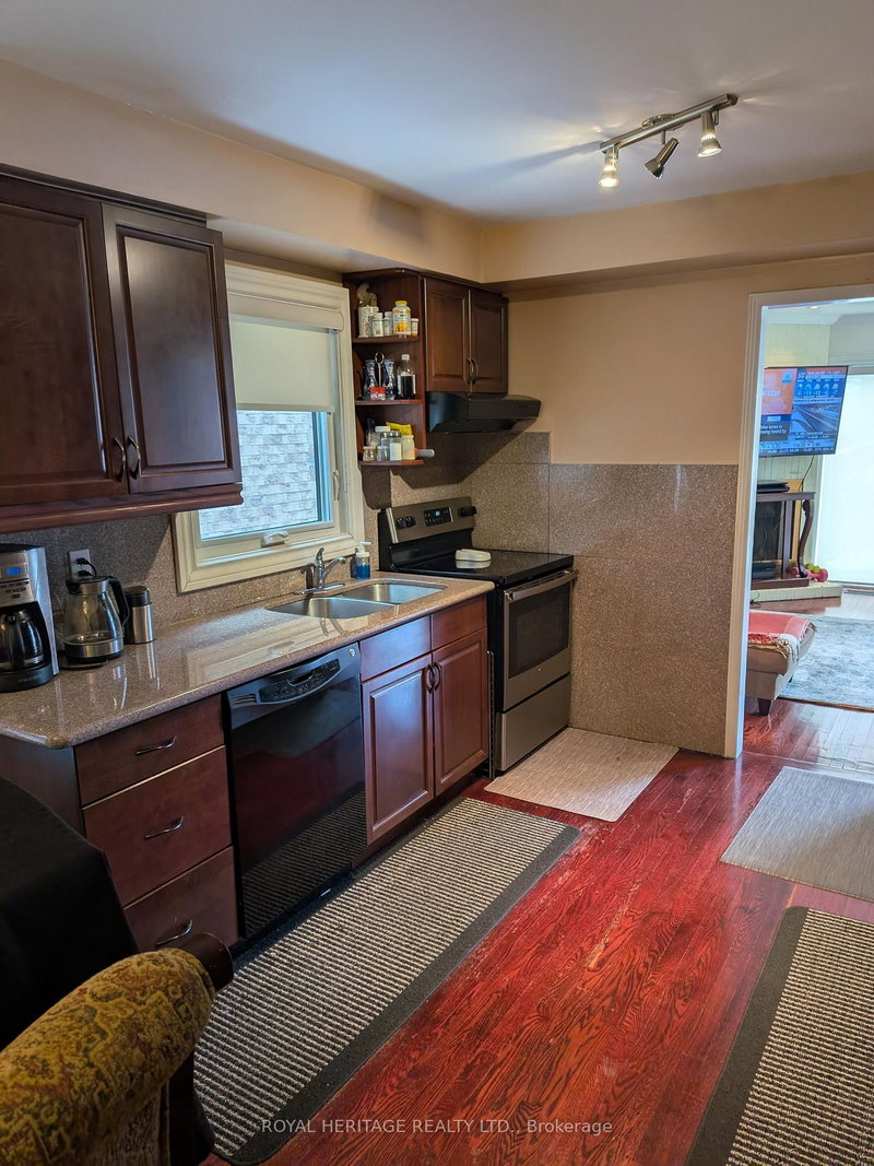 59 Hewitt Cres, Ajax, L1S 7A6 | Image 2