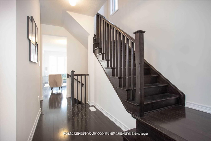 138 Christine Elliott Ave, Whitby, L1P 0R9 | Image 2