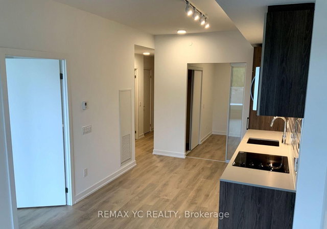 438 - 150 Logan Avenue