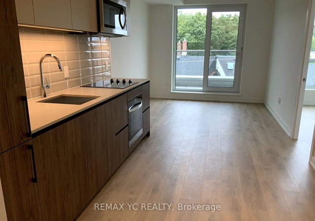 438 - 150 Logan Avenue