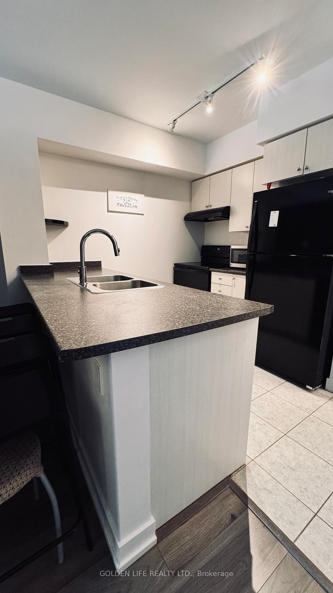 Condo for lease at 1112-8 Trent Avenue, Toronto, Ontario, M4C 0A6 - East End-Danforth - MLS: E12817208