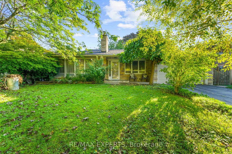 19 Duncombe Boulevard