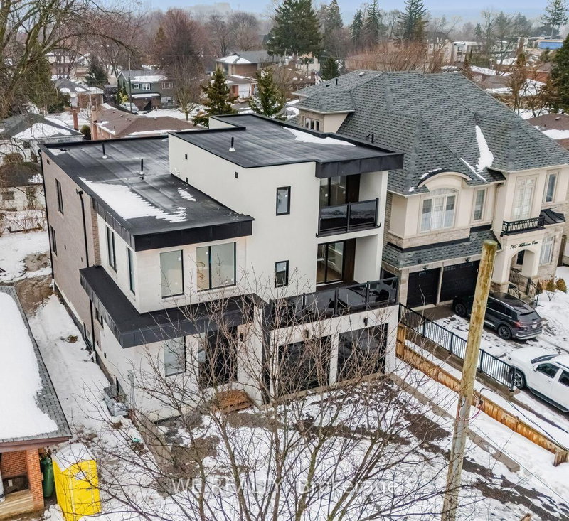 711 Hillview Cres, Pickering, L1W 2R6 | Image 2