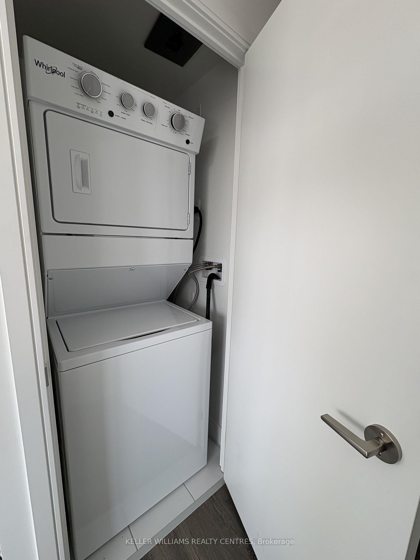 Condo for sale at 1113-1350 Ellesmere Road, Toronto, Ontario, M1P 0G6 - Bendale - MLS: E12818690