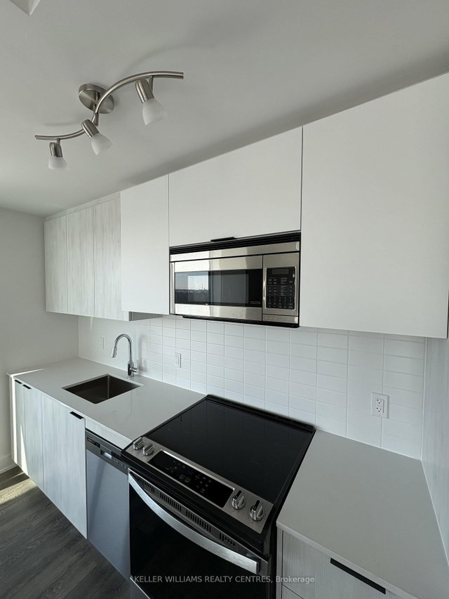 1113 - 1350 Ellesmere Road