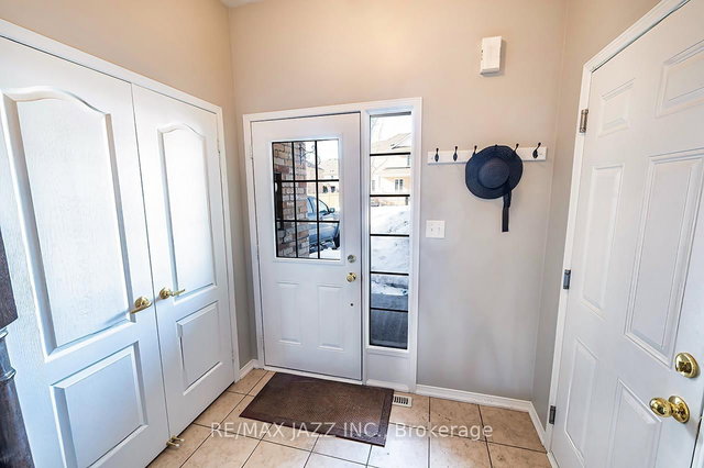 25 Summerside Avenue