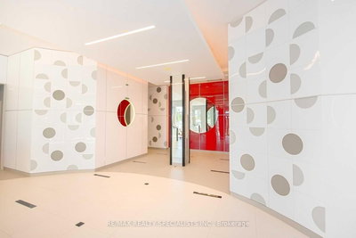 813-30 Meadowglen Place, Toronto, Ontario image-0-3