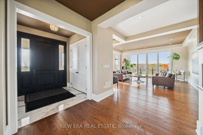 5785 Halls Road North, Whitby, Ontario image-0-4