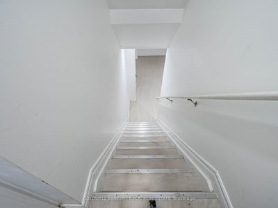 15 George Holley Street, Whitby, Ontario image-0-4