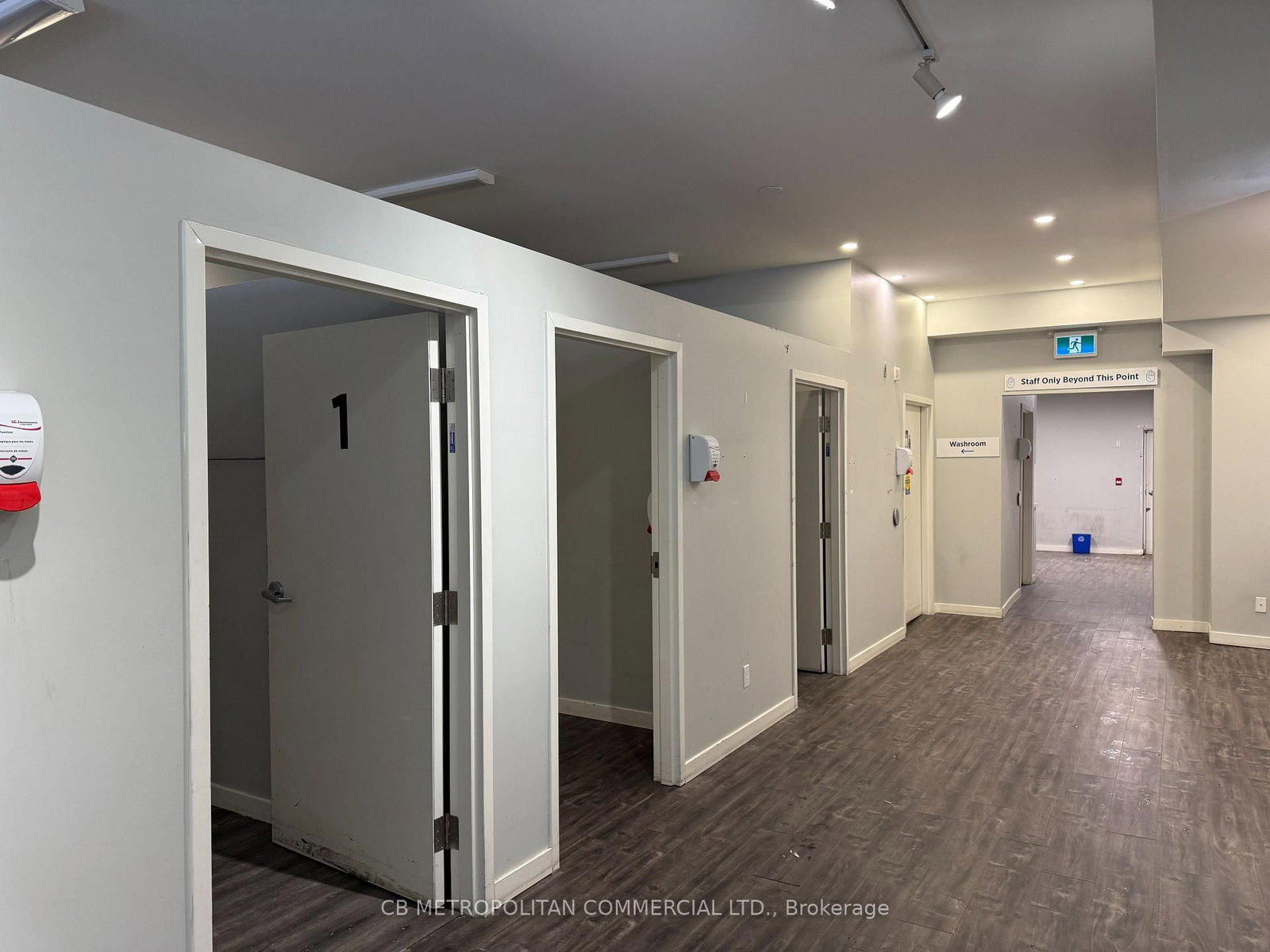 752 Danforth Avenue - Photo 5