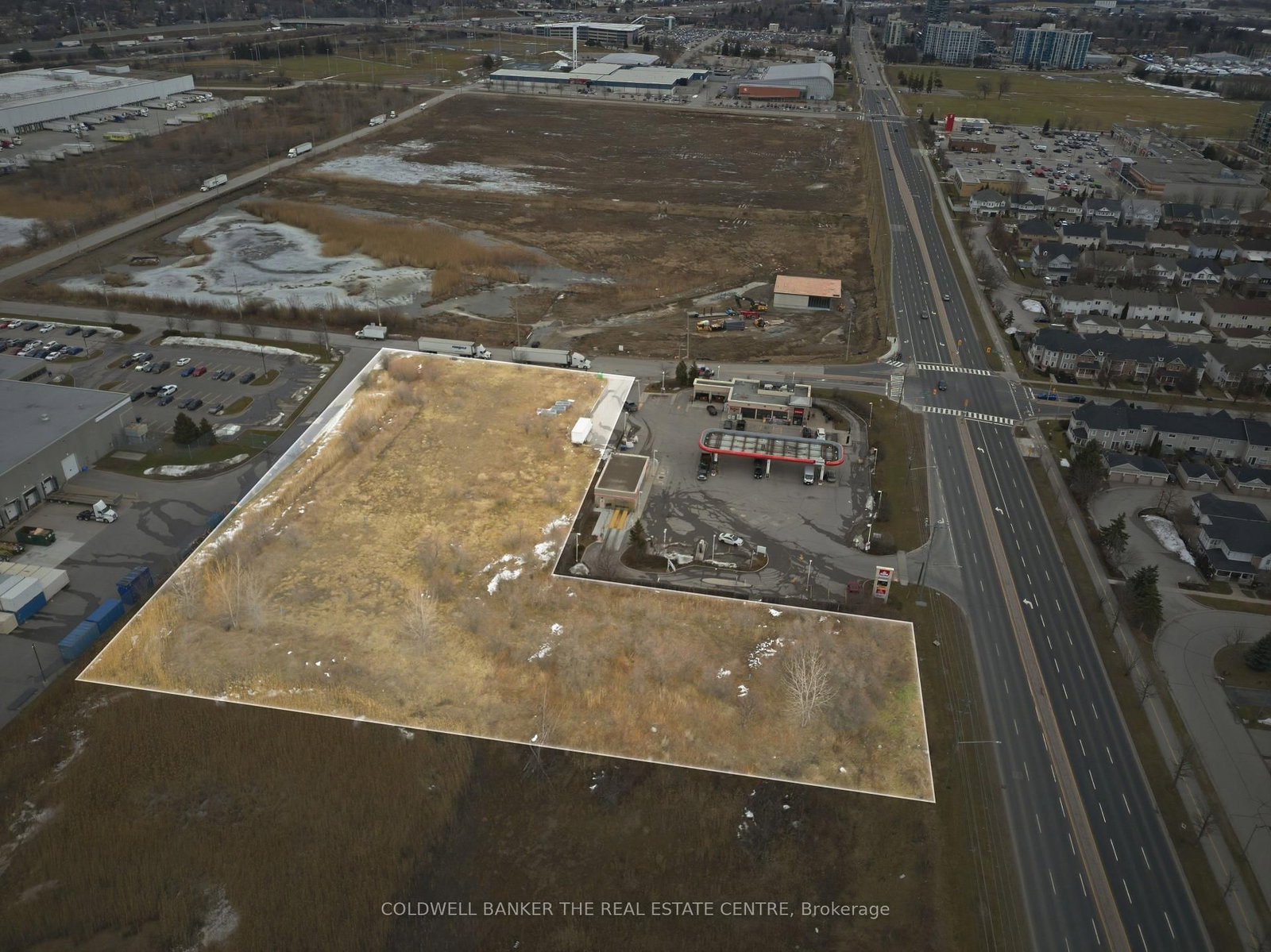 100 Montecorte Street - Photo 2