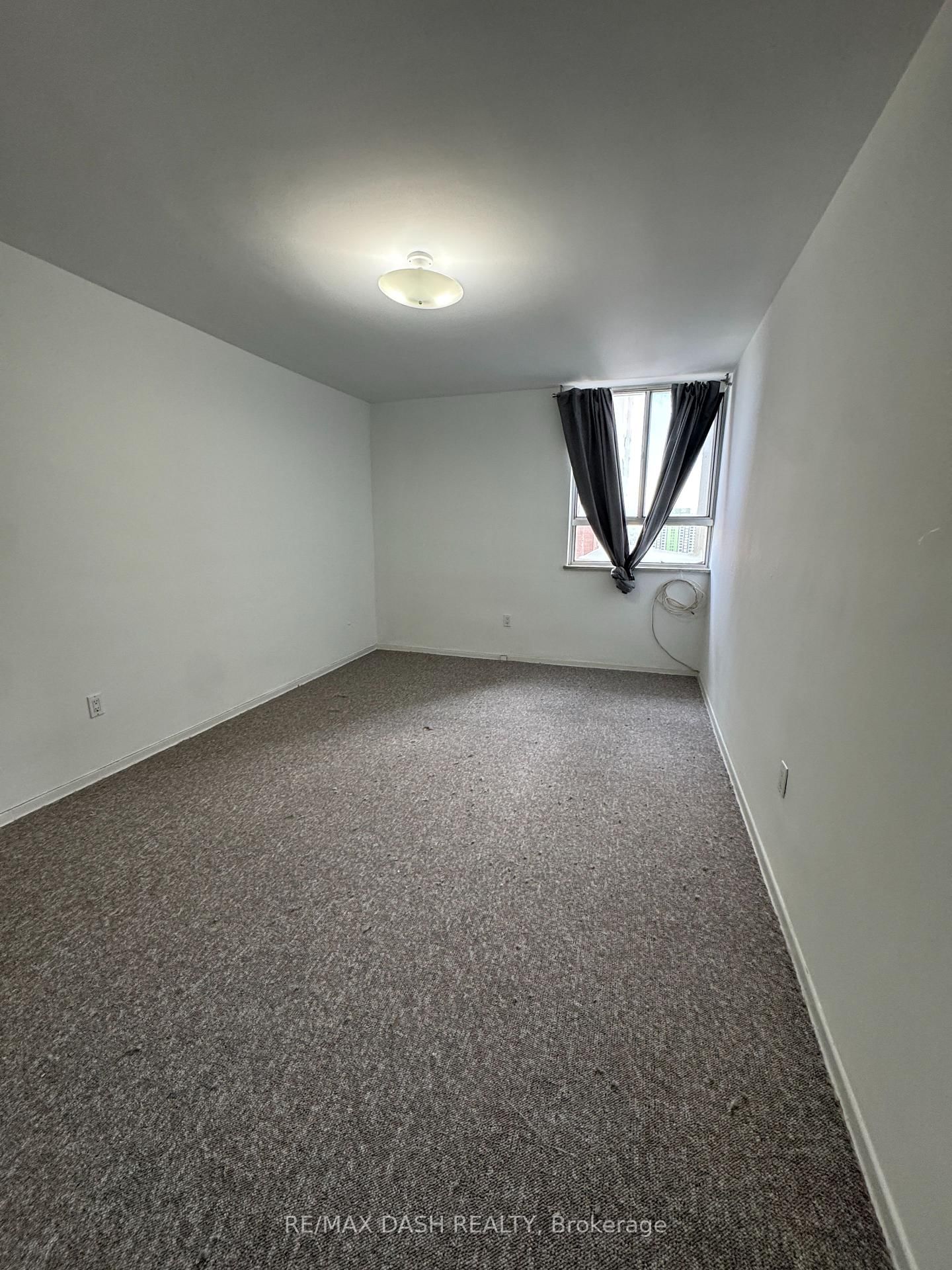 Condo for lease at 2218-1 Massey Square, Toronto, Ontario, M4C 5L4 - Crescent Town - MLS: E12824774