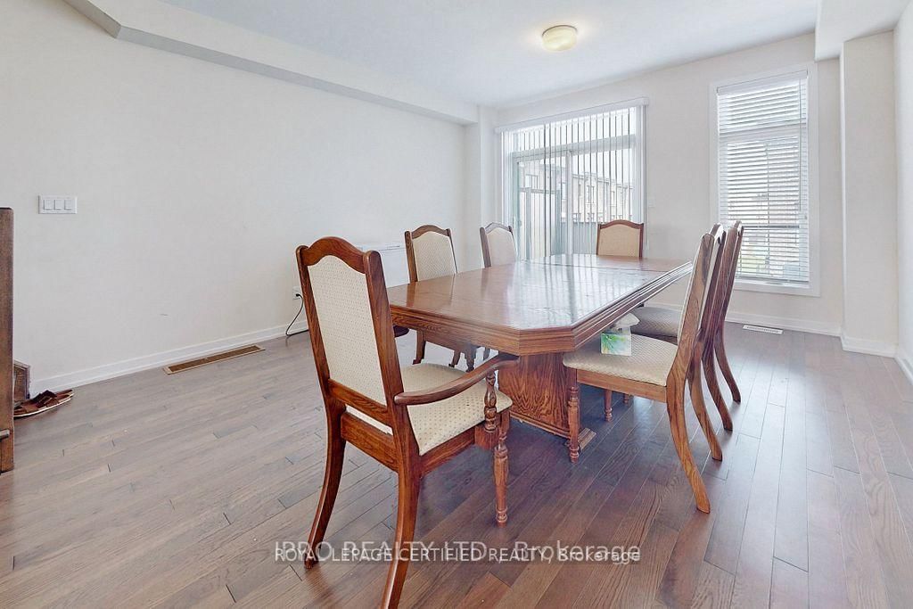 Townhouse for sale at 2614 Castlegate Crossing, Pickering, Ontario, L1X 0H9 - Duffin Heights - MLS: E12825262