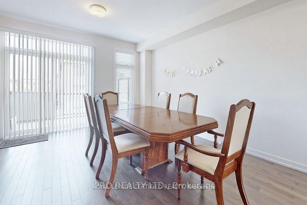 Townhouse for sale at 2614 Castlegate Crossing, Pickering, Ontario, L1X 0H9 - Duffin Heights - MLS: E12825262