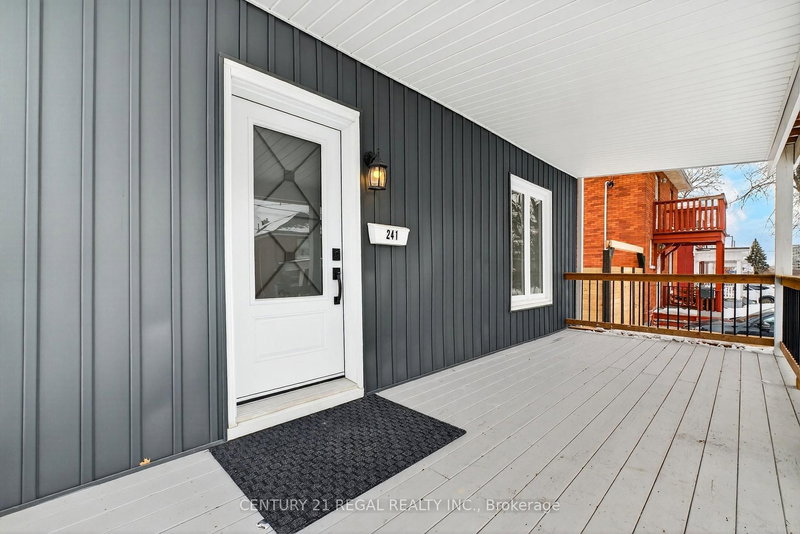 241 Mary St N, Oshawa, L1G 5C5 | Image 2