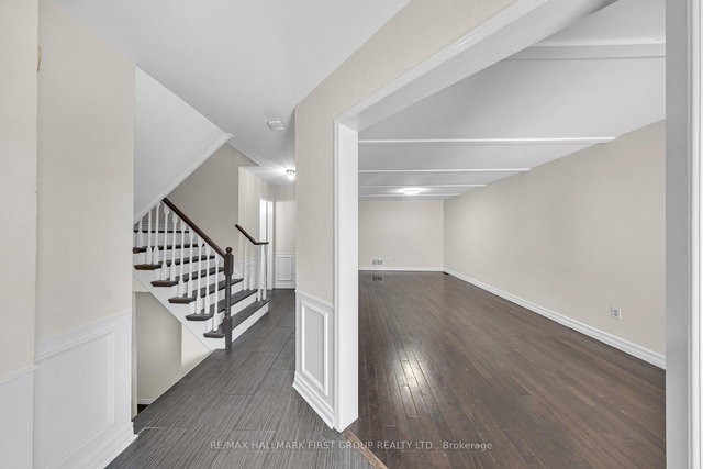 7 Steele Valley Court