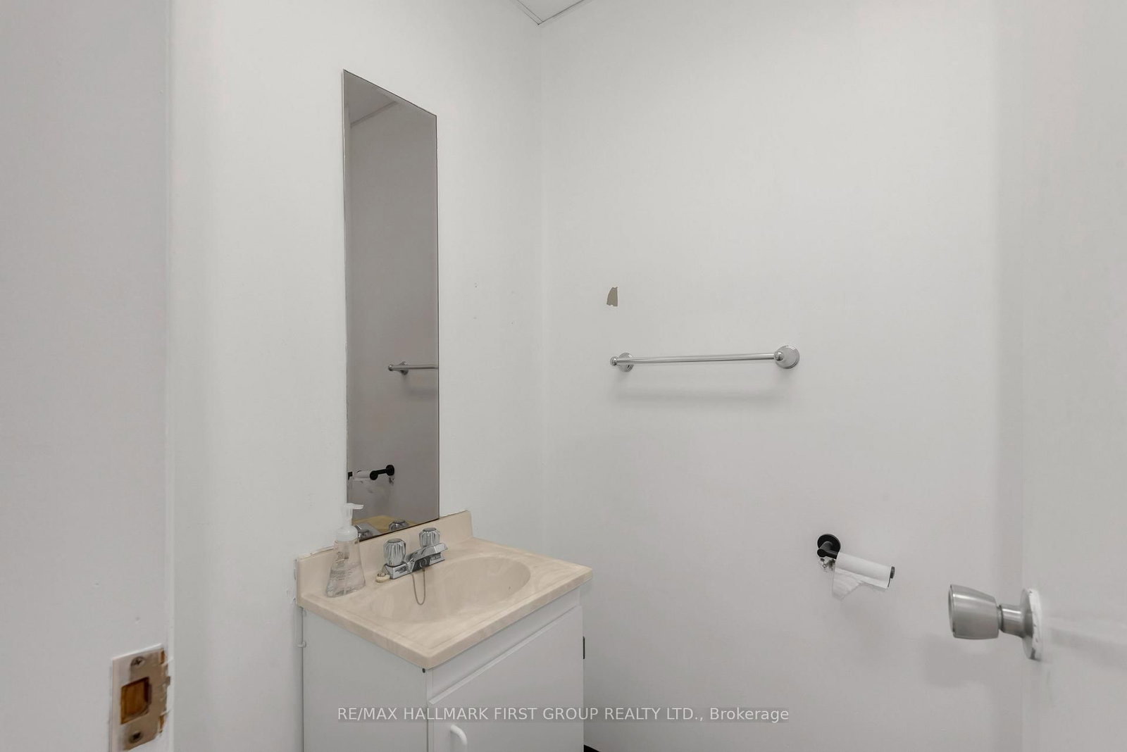 785 Westney Road, Unit 5 - Photo 8