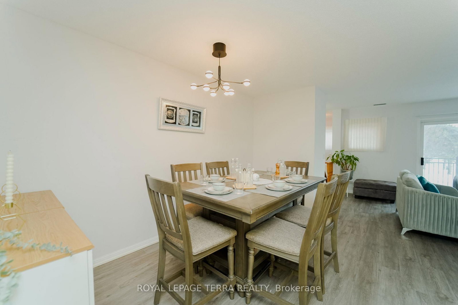 Townhouse for sale at 702-1400 The Esplanade, Pickering, Ontario, L1V 6V2 - Town Centre - MLS: E12829490