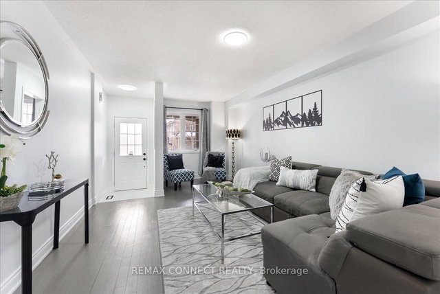 94 Todhunter Crescent