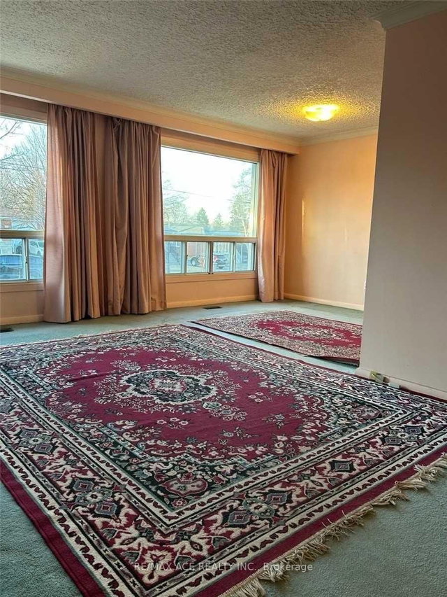 Main - 129 Confederation Drive